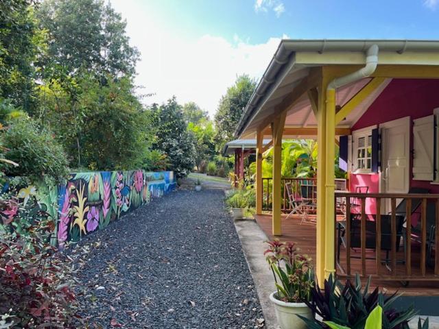 Jardin Des Anges-Bungalows Creoles Et Studio Le Moule Luaran gambar